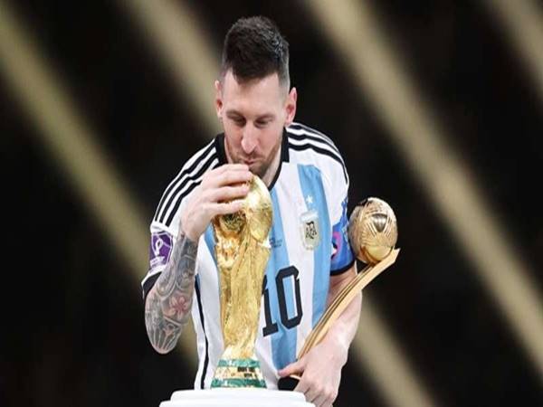 Tin thể thao 26/12: Messi dẫn đầu cuộc đua QBV 2023