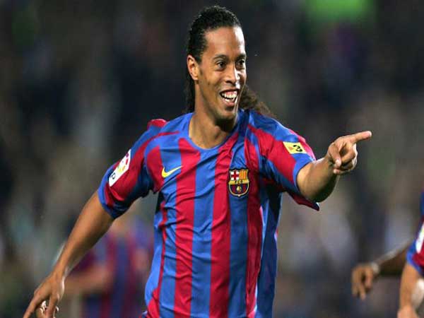Ronaldinho - Cầu thủ đá phạt hay nhất thế giới